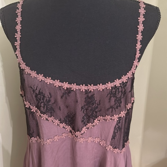 😇👗💎FREE PEOPLE Pieced Lace Tunic Mulberry - Picture 2 of 11